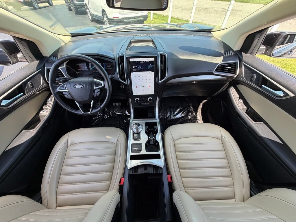 Used 2024 Ford Edge SEL AWD/4WD image 16