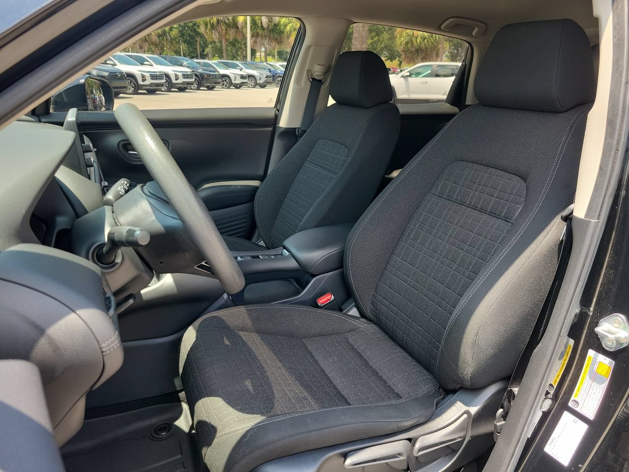 Used 2023 Honda HR-V LX image 14