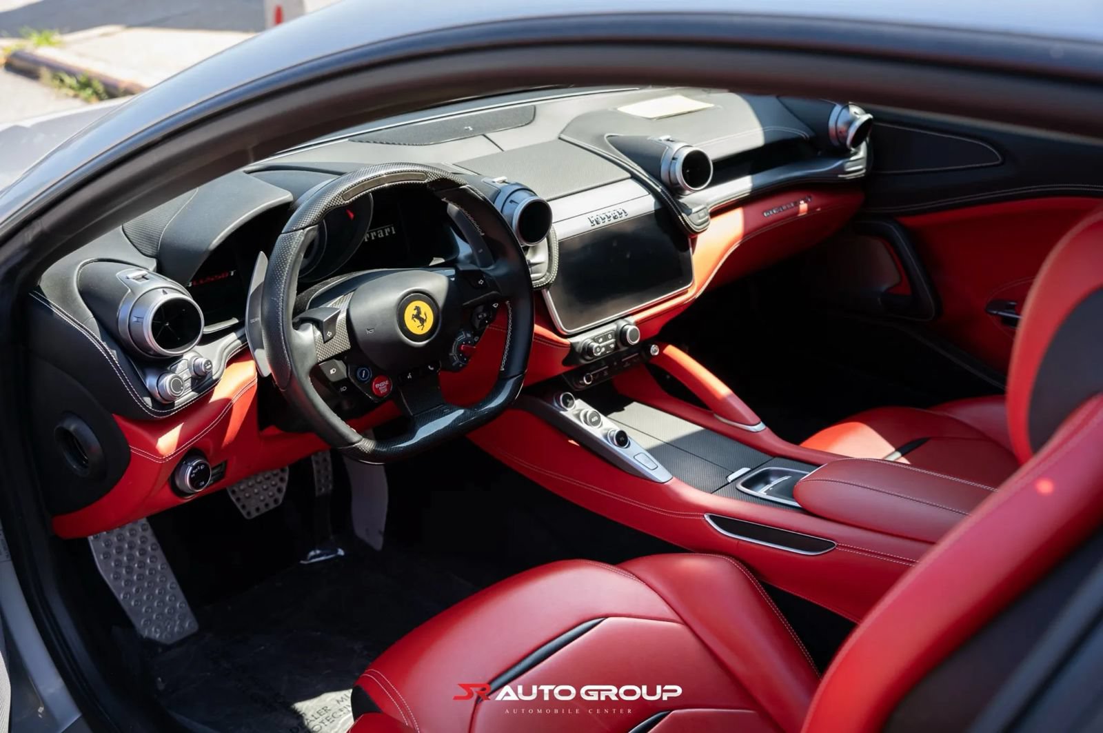 Used 2019 Ferrari GTC4Lusso T RWD image 12