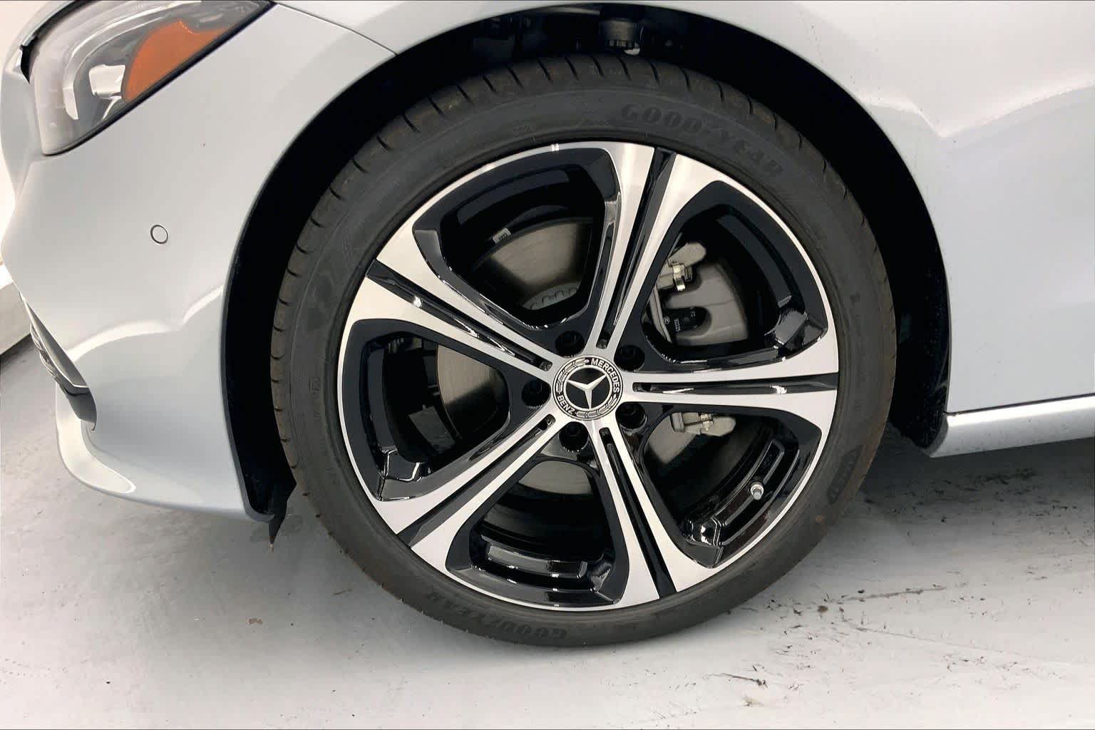 New 2026 Mercedes-Benz C 300 Sedan image 10