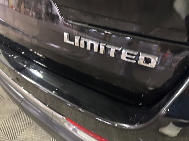 Used 2023 Jeep Grand Cherokee Limited image 7