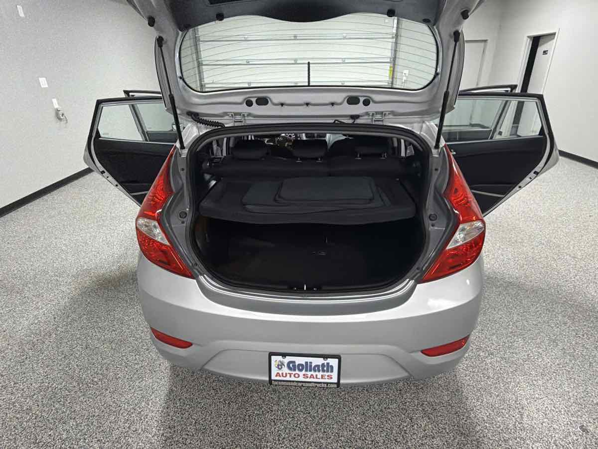 Used 2016 Hyundai Accent SE FWD image 21