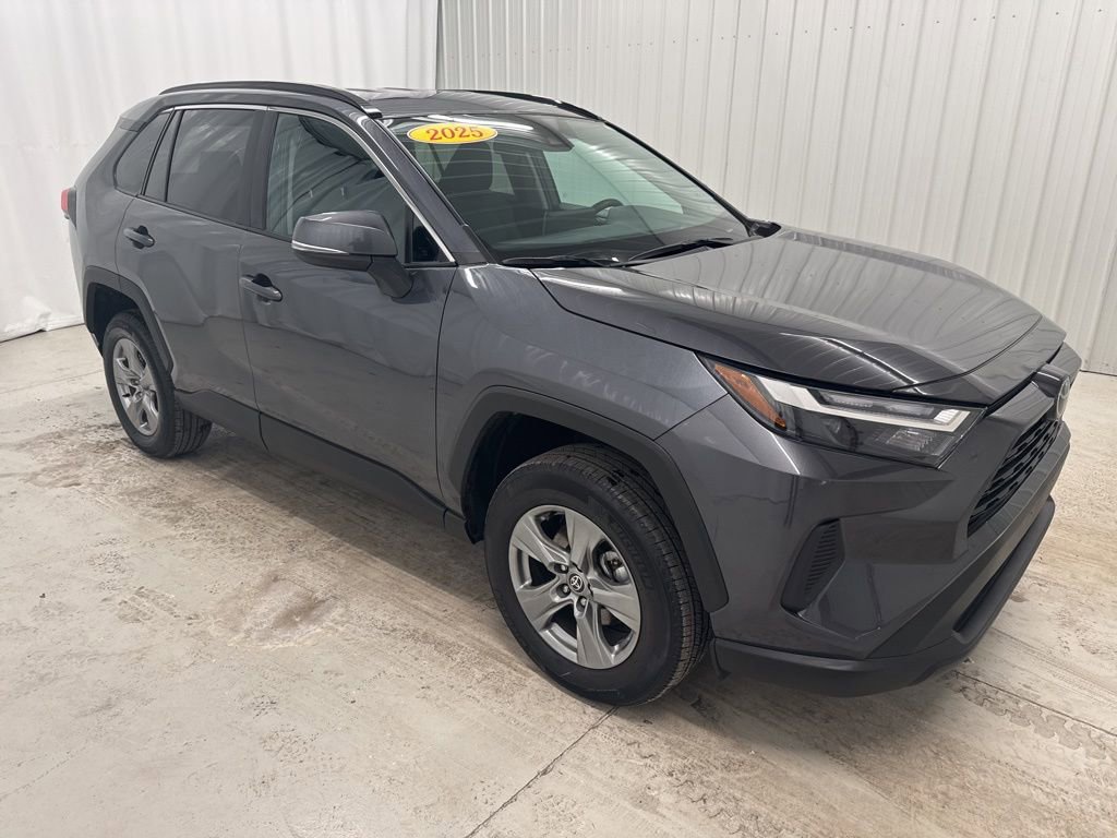 Used 2025 Toyota RAV4 XLE image 8