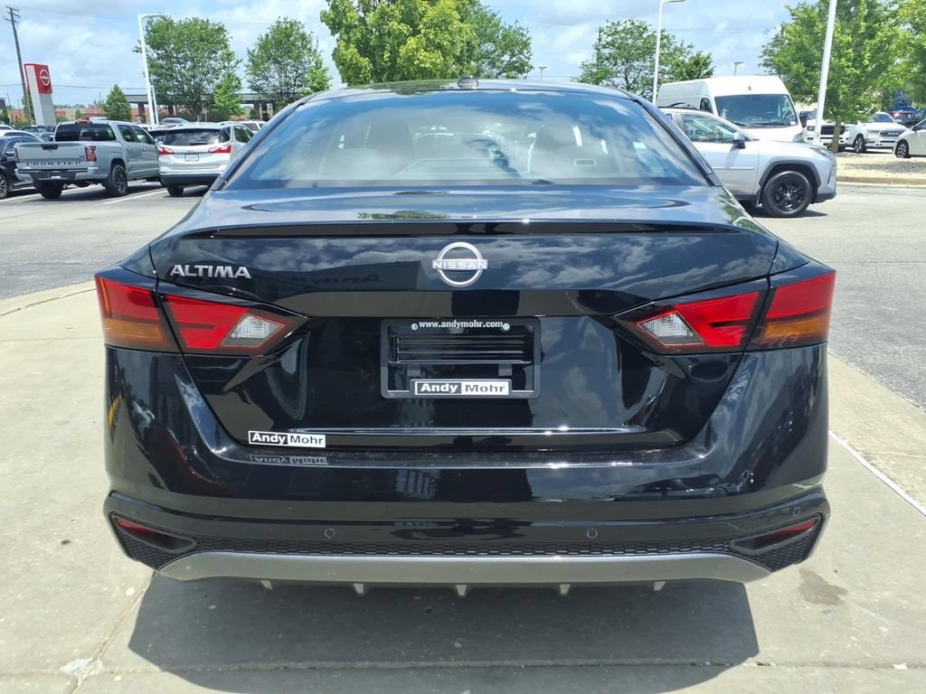 New 2026 Nissan Altima 2.5 SV FWD image 10