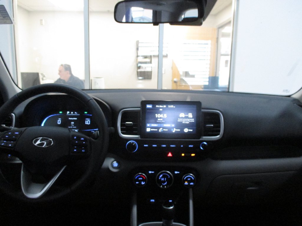 New 2026 Hyundai Venue SEL FWD image 5