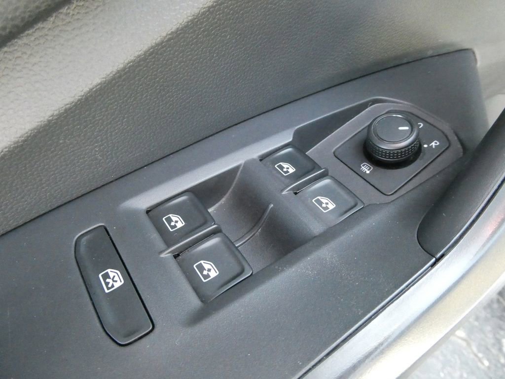 Used 2019 Volkswagen Jetta R-Line image 22