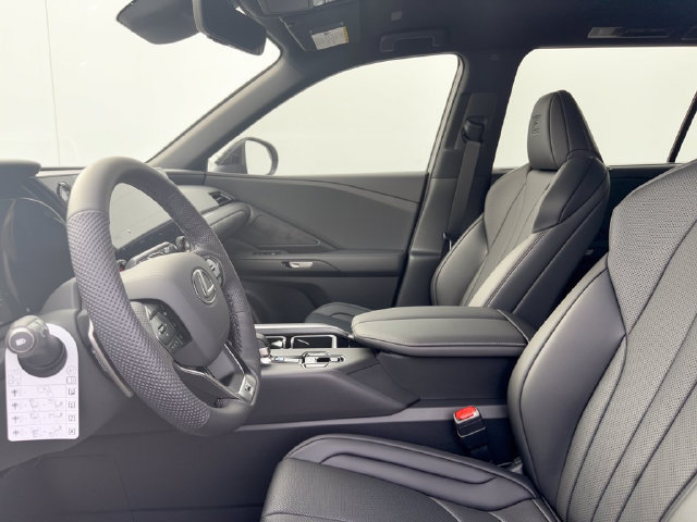 New 2026 Lexus TX 500h AWD image 15