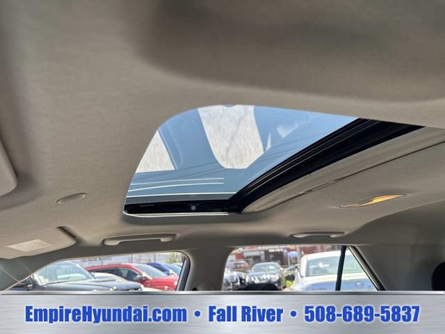 Certified 2026 Hyundai Venue SEL FWD image 19