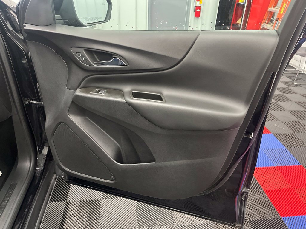 Used 2022 Chevrolet Equinox LT FWD image 12
