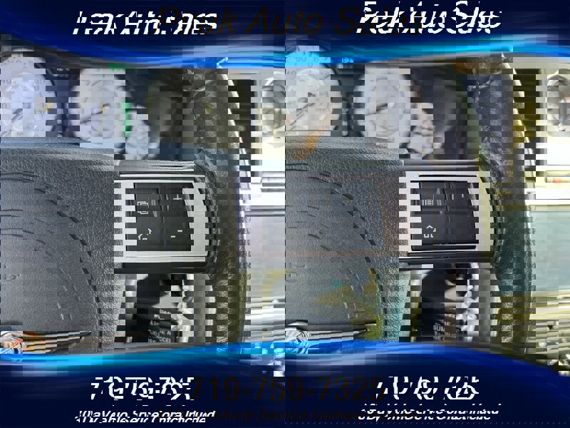 Used 2010 Chrysler 300 Touring image 17