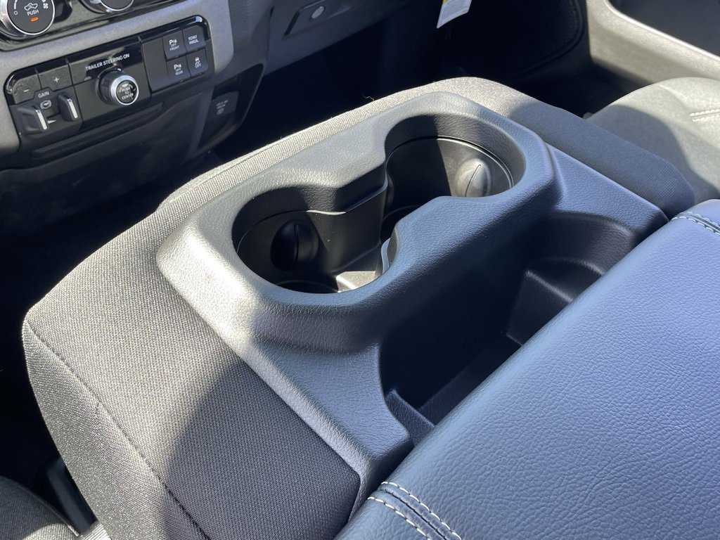 New 2026 RAM 1500 Classic Warlock image 29