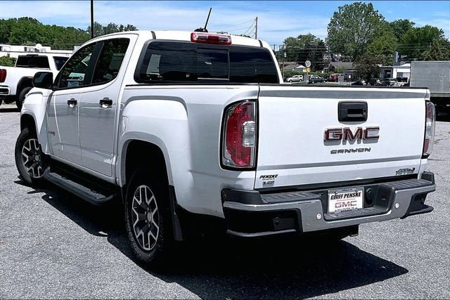Used 2022 GMC Canyon AT4 w/ Driver Alert Package AWD/4WD image 4