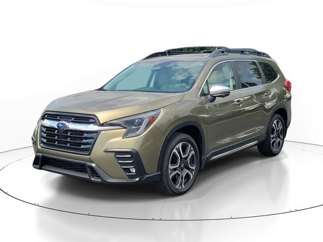 Used 2023 Subaru Ascent Limited w/ Technology Package AWD/4WD image 2