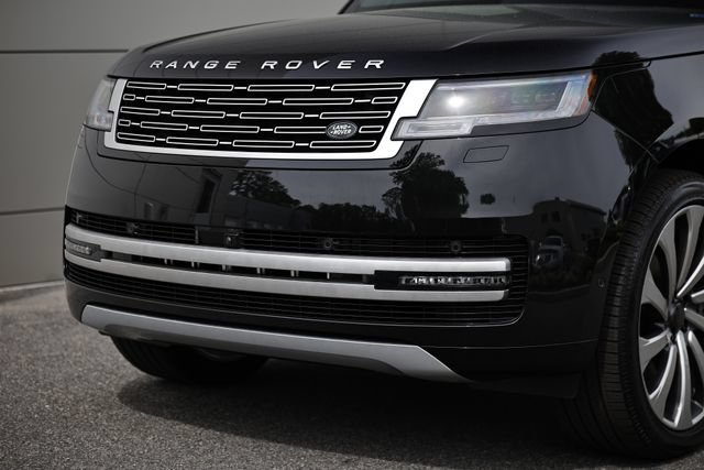New 2026 Land Rover Range Rover Long Wheelbase Autobiography AWD/4WD image 2