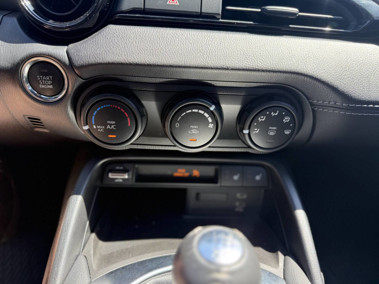 Used 2025 MAZDA MX-5 Miata RF Club w/ Weather Package image 17