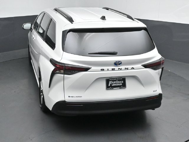 Used 2025 Toyota Sienna XLE w/ XLE Plus Package AWD/4WD image 49