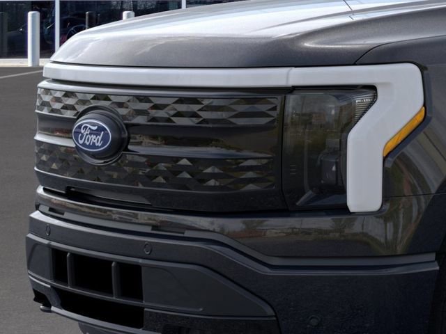New 2025 Ford F150 Lightning Platinum AWD/4WD image 17