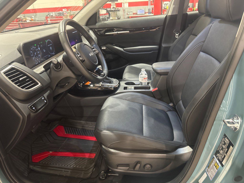 Used 2026 Kia Seltos SX w/ SX Sunroof Package AWD/4WD image 48