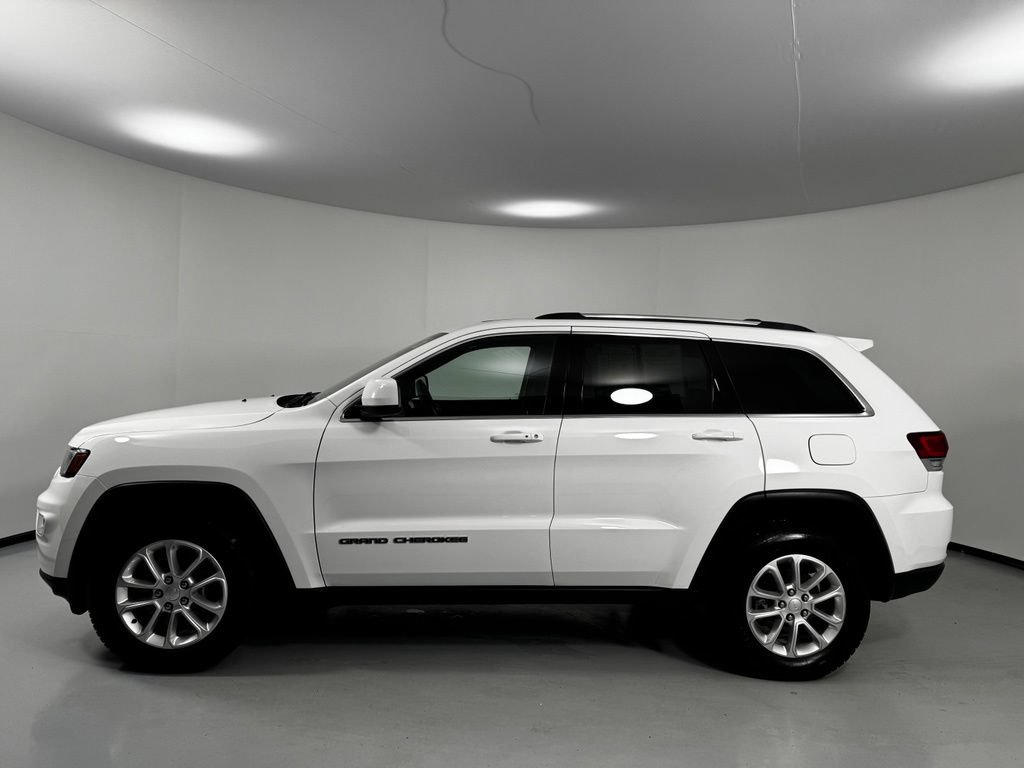 Used 2021 Jeep Grand Cherokee Laredo AWD/4WD image 4