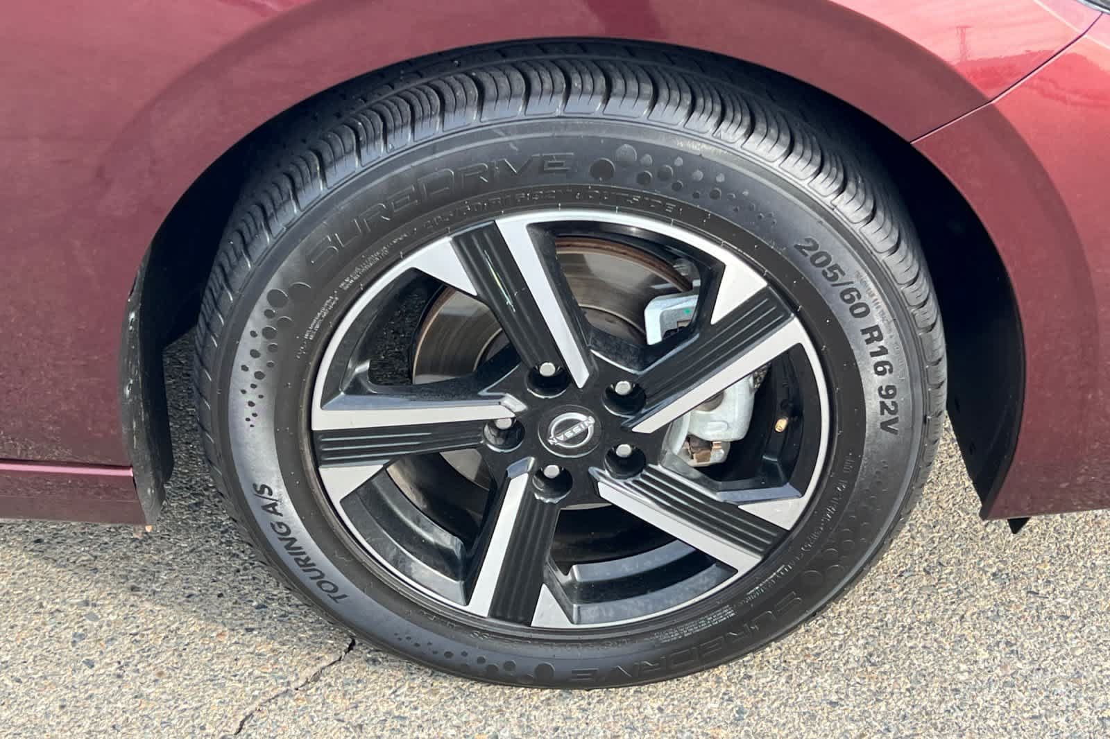 Used 2025 Nissan Sentra SV FWD image 18