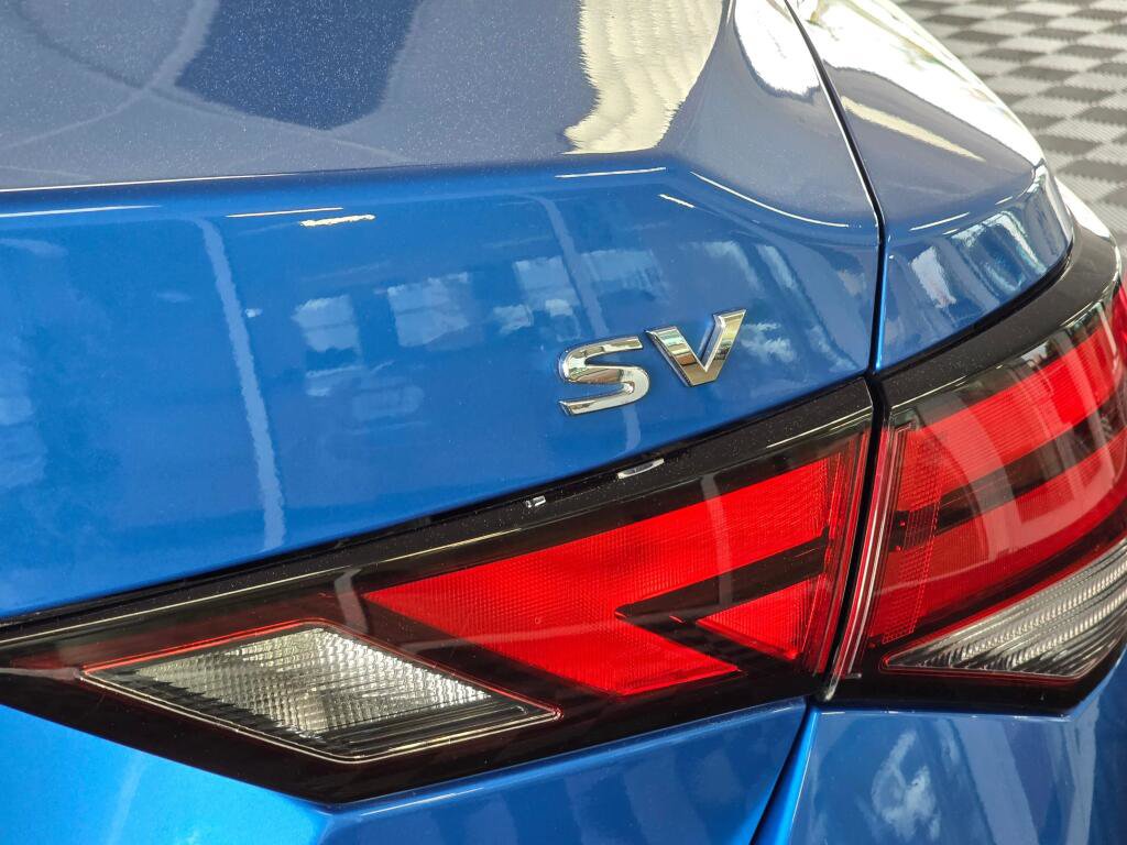 Used 2024 Nissan Sentra SV FWD image 14