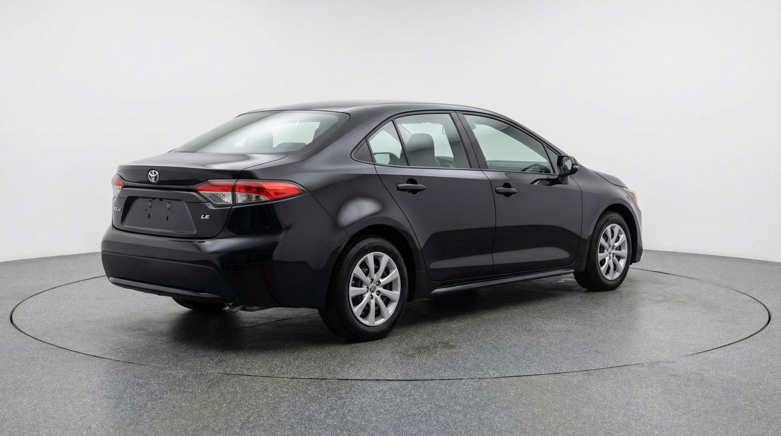 Used 2025 Toyota Corolla LE FWD image 9