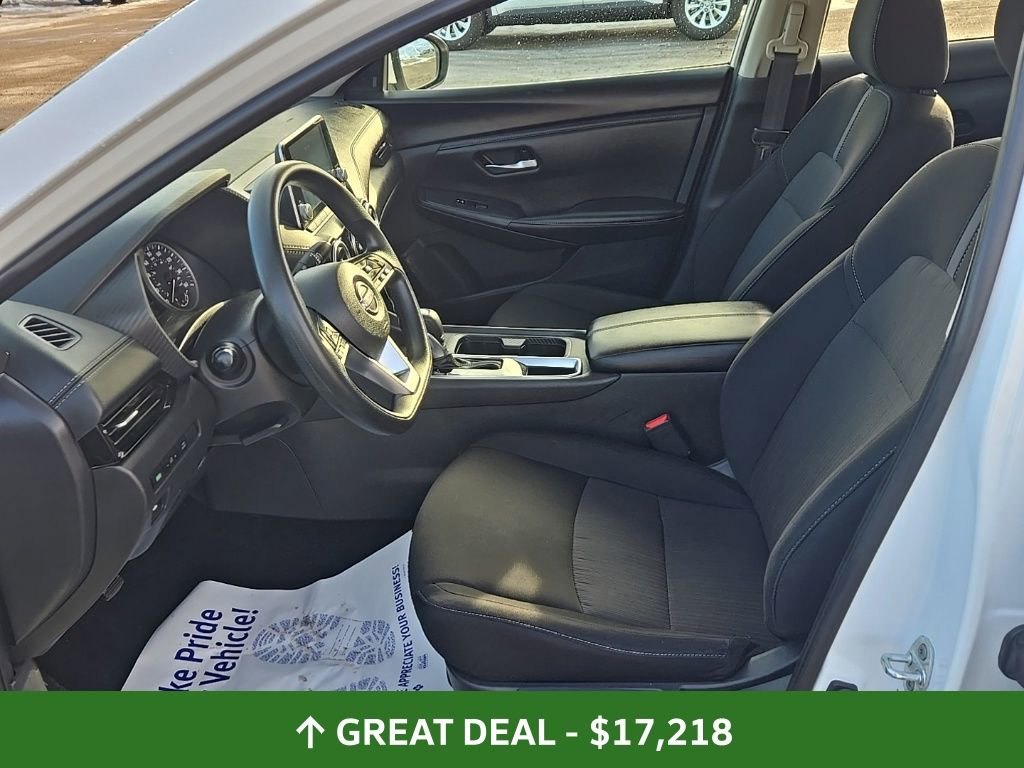 Used 2024 Nissan Sentra SV FWD image 18
