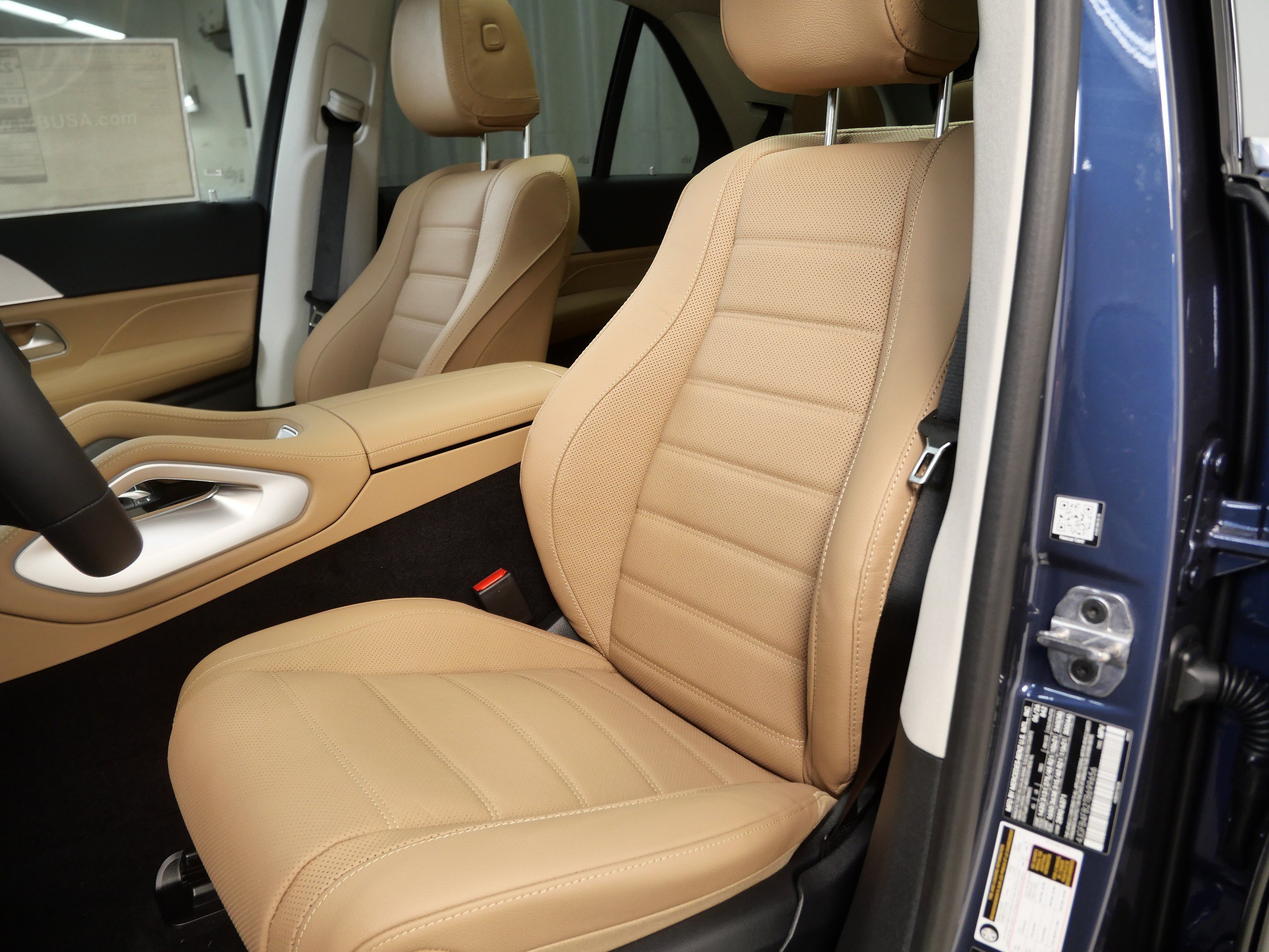 New 2026 Mercedes-Benz GLE 350 4MATIC image 3