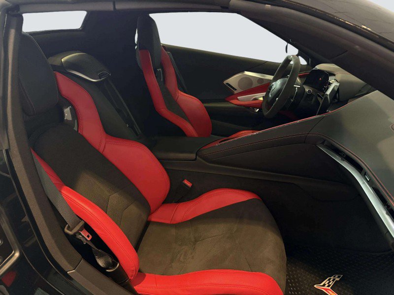 Used 2024 Chevrolet Corvette Stingray Preferred Conv w/ Z51 Performance Package RWD image 25