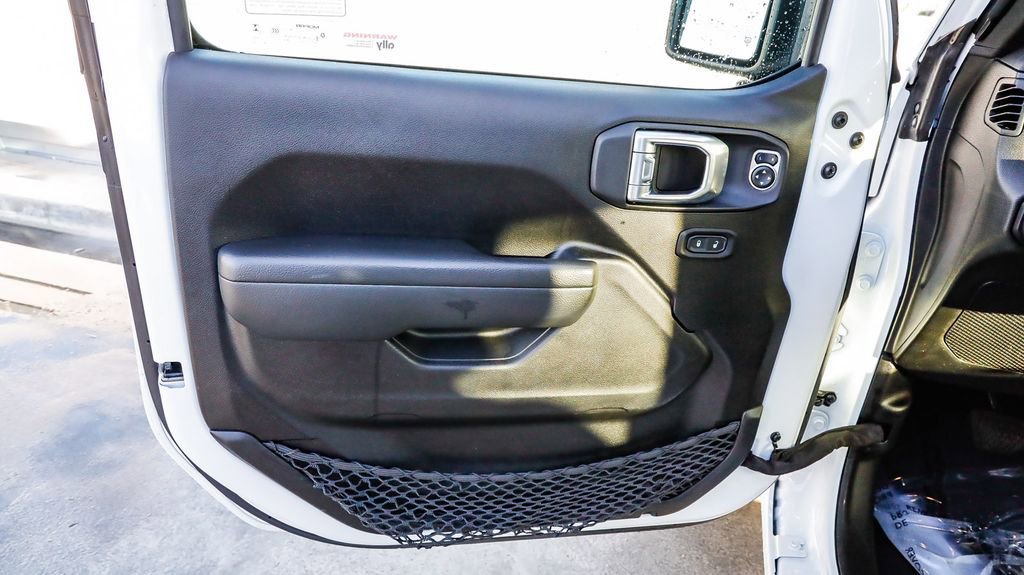 Used 2022 Jeep Wrangler Sport S image 25