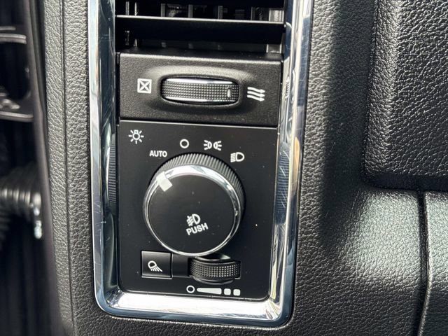 Used 2017 RAM 1500 Laramie w/ Convenience Group image 29