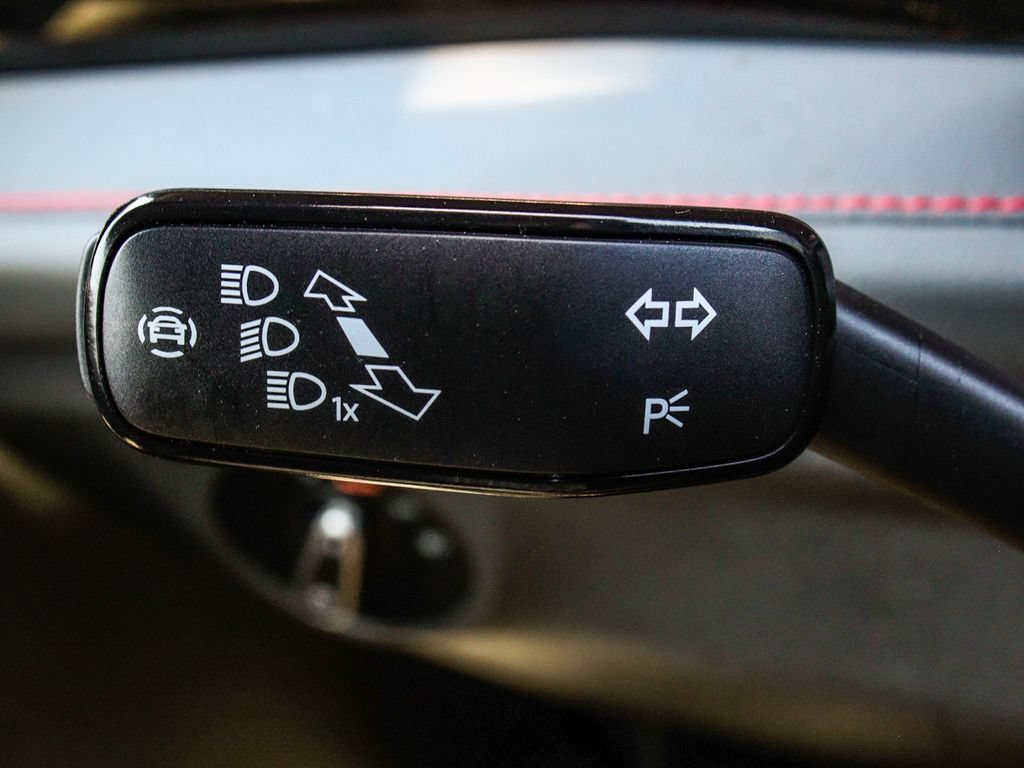 Used 2025 Volkswagen Jetta GLI Autobahn FWD image 26