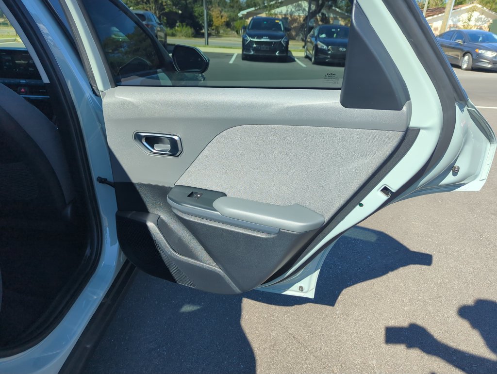 Used 2025 Kia K4 EX FWD image 30