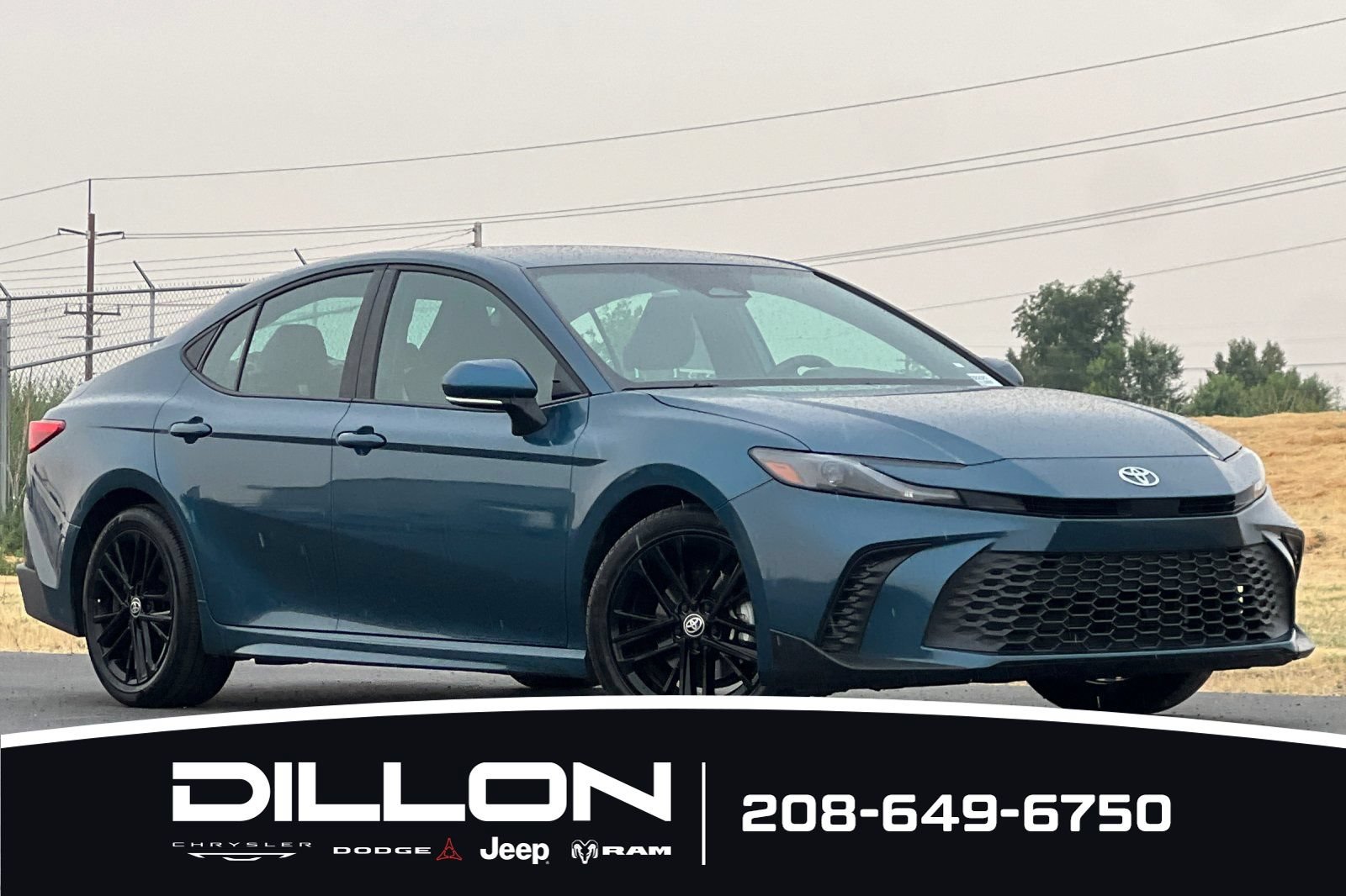 Used 2025 Toyota Camry SE FWD video 2