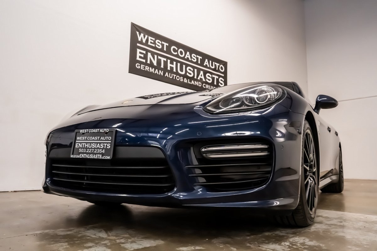 Used 2015 Porsche Panamera GTS AWD/4WD image 18