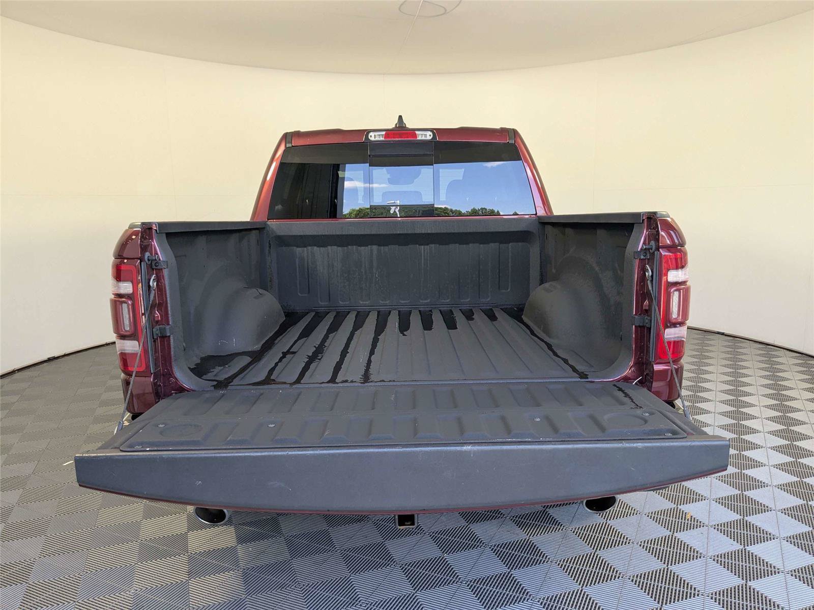 Used 2022 RAM 1500 Laramie RWD image 7