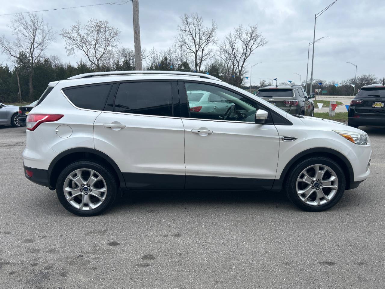 Used 2015 Ford Escape Titanium w/ Equipment Group 301A image 4