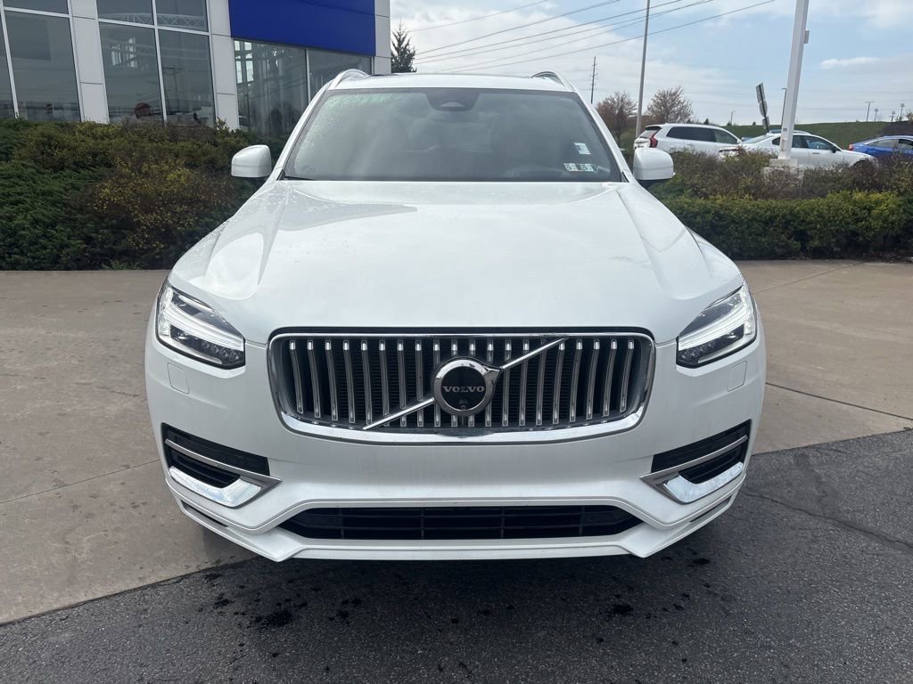 Certified 2024 Volvo XC90 T8 Ultimate w/ Protection Package Premier image 3