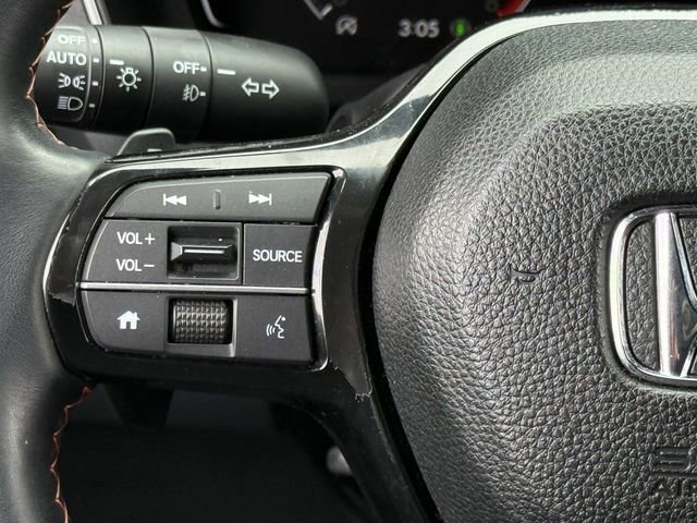 Used 2025 Honda Pilot Sport image 16