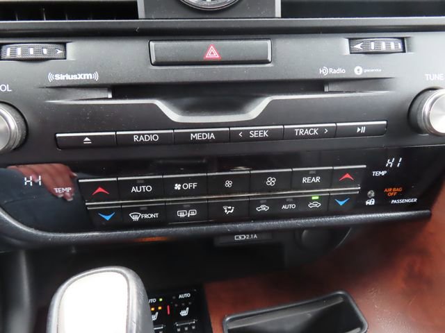 Used 2020 Lexus RX 350L Premium w/ Premium Package AWD/4WD image 28