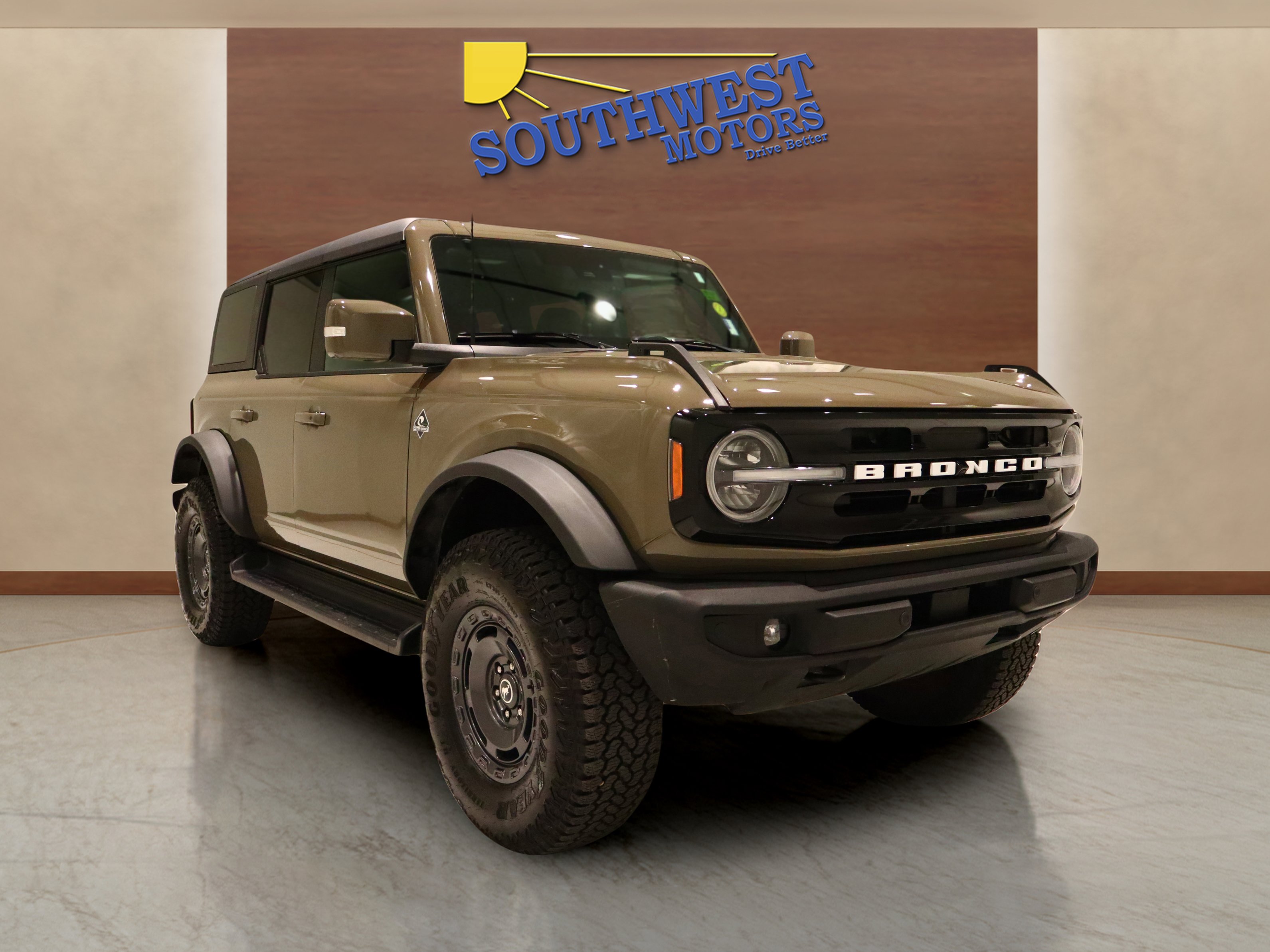 Used 2025 Ford Bronco Outer Banks w/ Sasquatch Package image 5