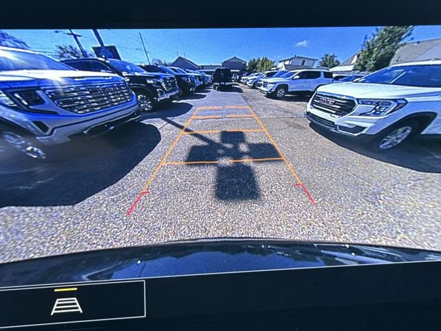 Used 2023 Chevrolet Traverse LT w/ LPO, Floor Liner Package image 31