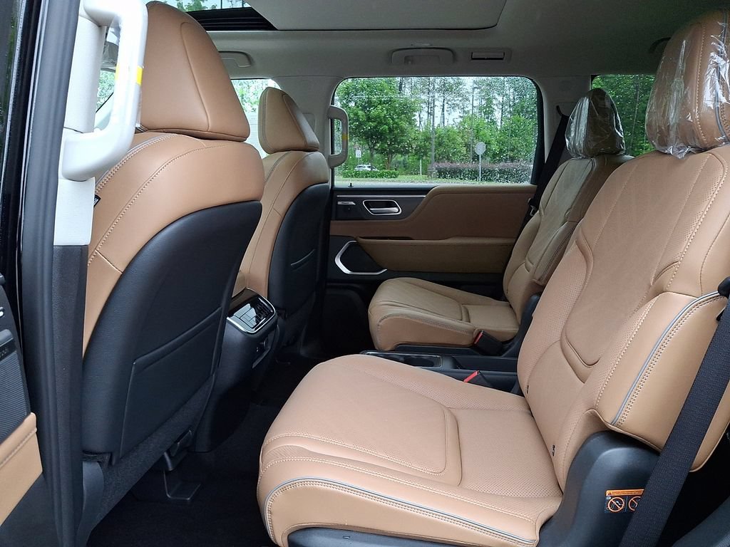 New 2027 INFINITI QX80 Luxe w/ Cargo Package AWD/4WD image 6