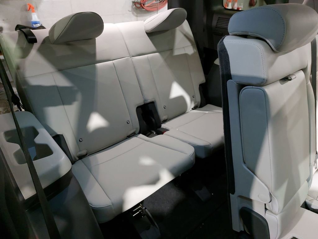 Certified 2025 Hyundai Santa Fe SEL image 12