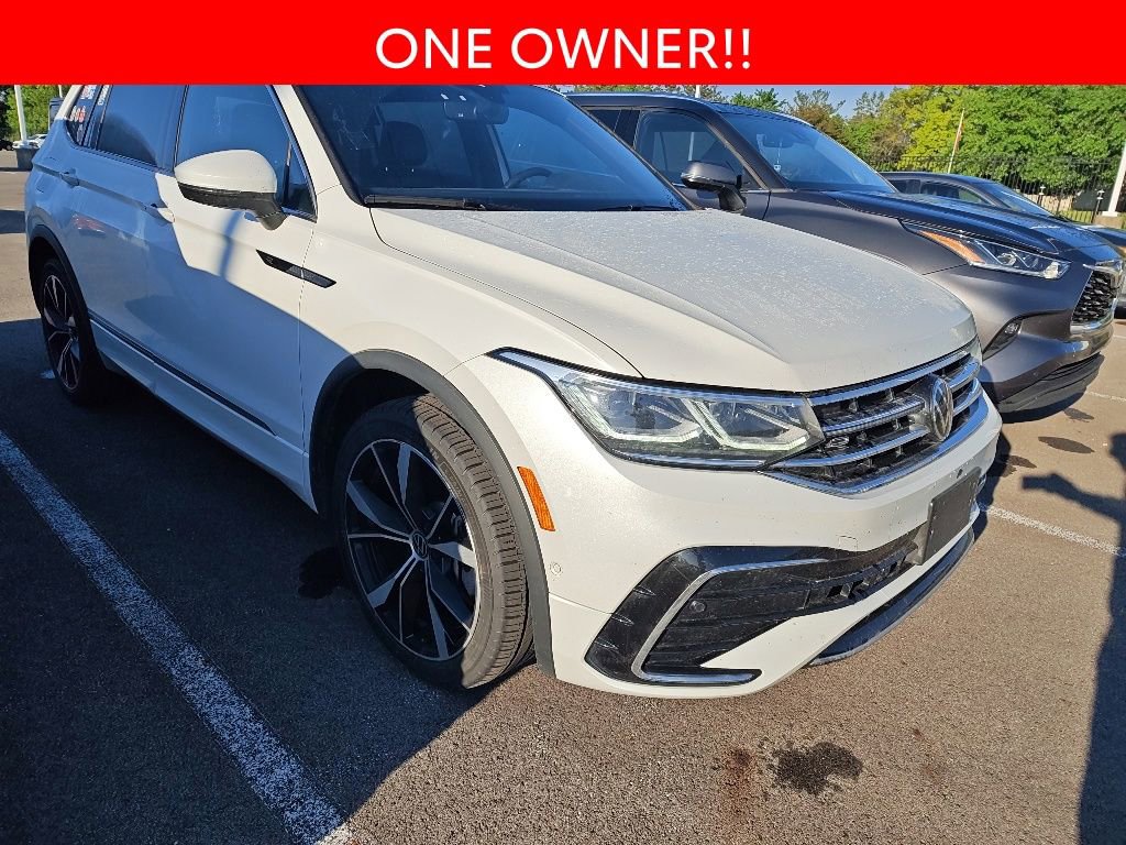 Used 2024 Volkswagen Tiguan SEL R-Line AWD/4WD image 3