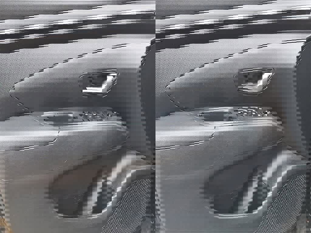 Used 2022 Hyundai Santa Cruz SEL image 13