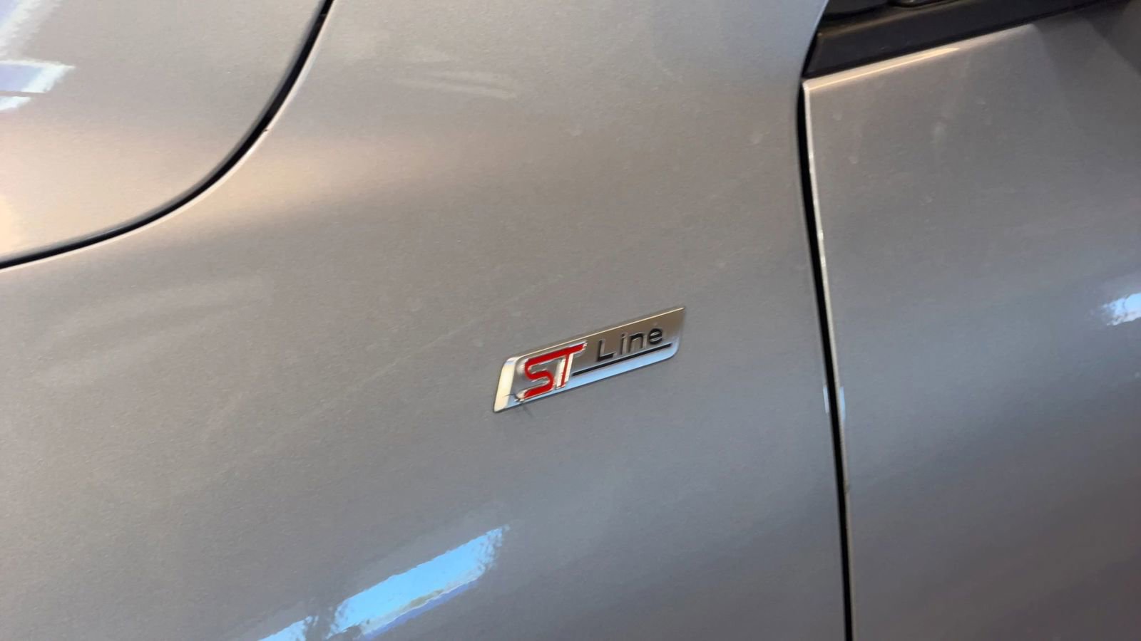 Used 2023 Ford Escape ST-Line image 9