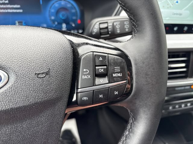 Used 2025 Ford Escape Platinum AWD/4WD image 12