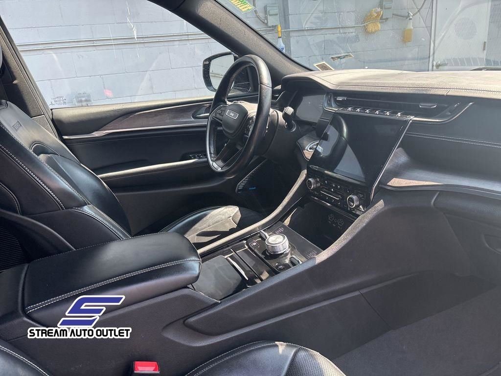 Used 2021 Jeep Grand Cherokee L Overland image 9