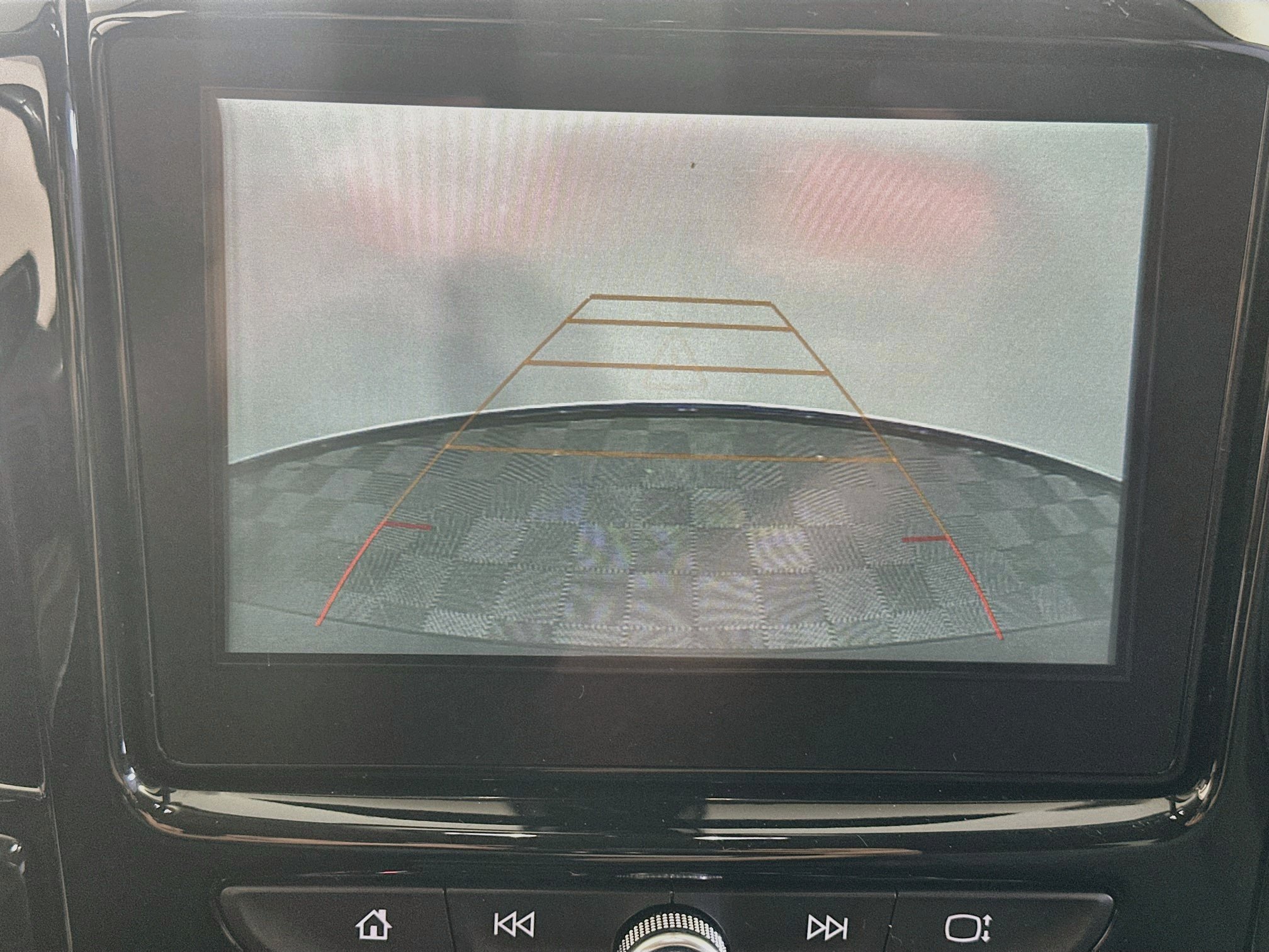 Used 2019 Chevrolet Traverse LT FWD image 23